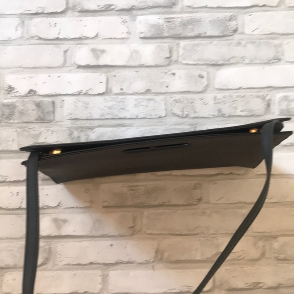 🆕 Michael Kors Black Crossbody 🎉 - Picture 9 of 10